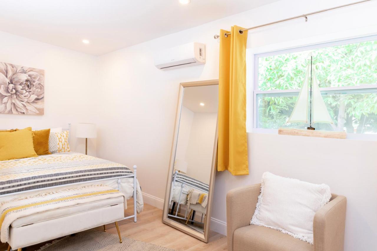 Beautiful Casita With King Bed And Private Patio Close To Calle 8, Mia Airport, Coral Gables Miami Zewnętrze zdjęcie