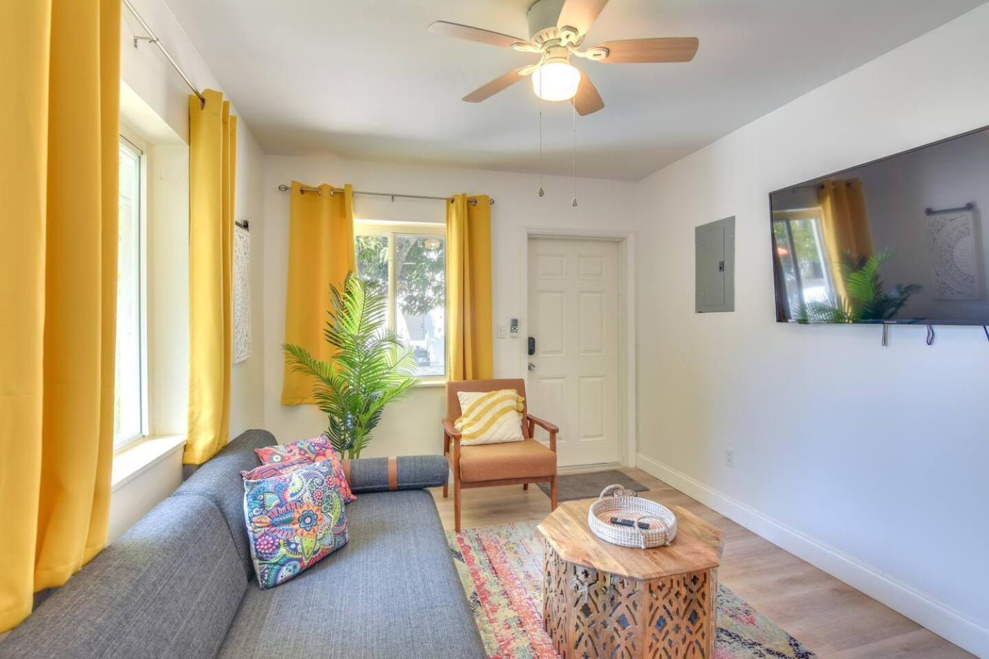 Beautiful Casita With King Bed And Private Patio Close To Calle 8, Mia Airport, Coral Gables Miami Zewnętrze zdjęcie